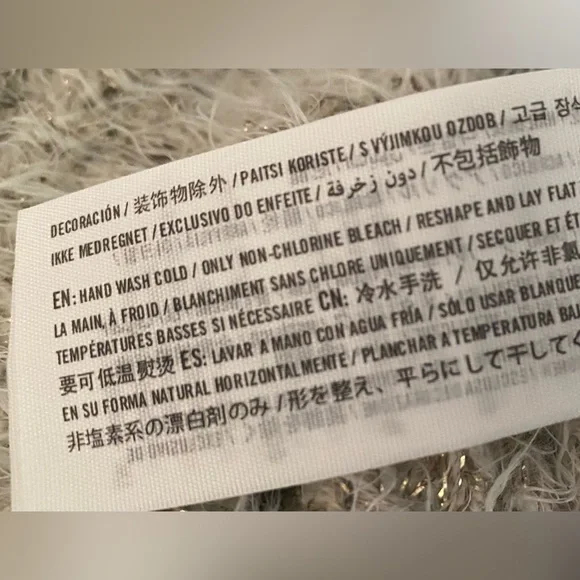 Abercrombie & Fitch Fuzzy Sweater - Picture 6 of 6